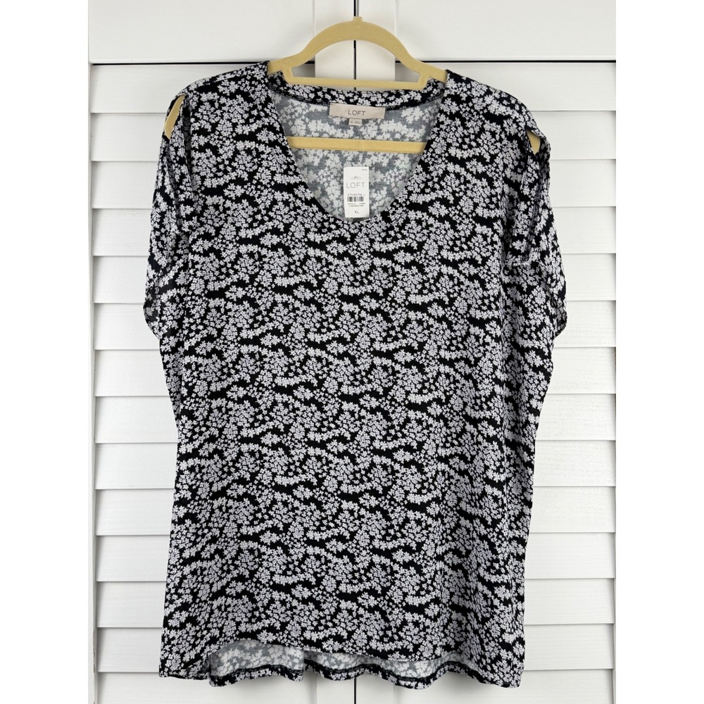 LOFT Blouse XL Black White Floral Split Sleeve V-Neck NEW